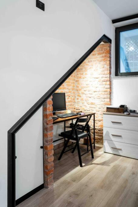 Apartment Art Cafe Tulipani Milan